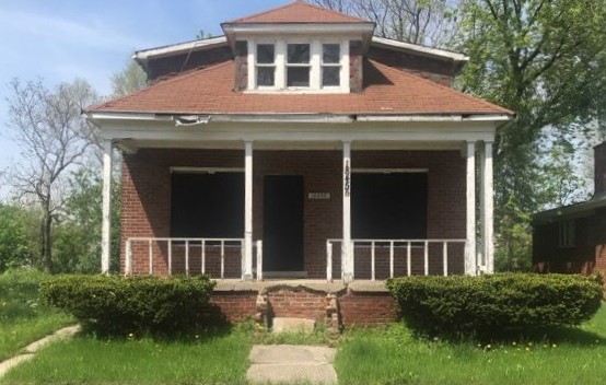 18455 Revere front exterior.jpg